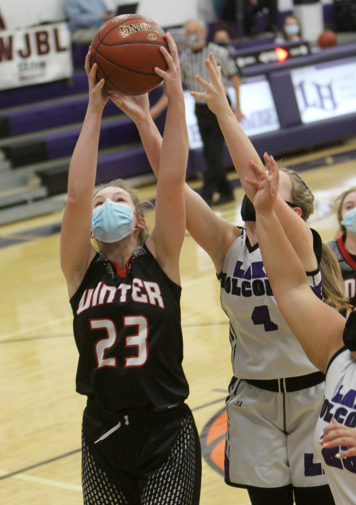 Winter at Lake Holcombe girls basketball 1-5-21